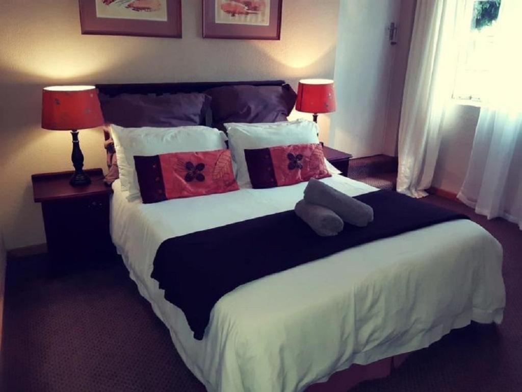 The Hogsback Inn Bagian luar foto