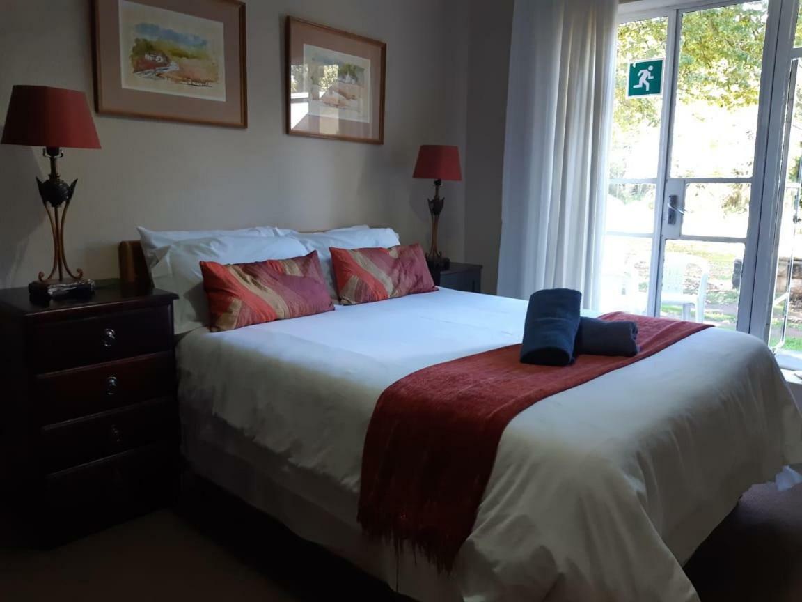The Hogsback Inn Bagian luar foto