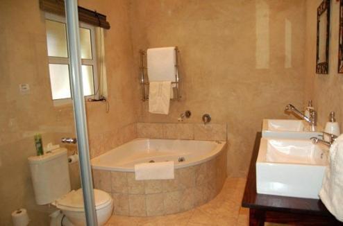 The Hogsback Inn Bagian luar foto