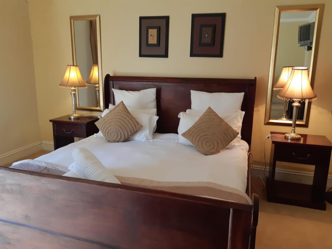 The Hogsback Inn Bagian luar foto