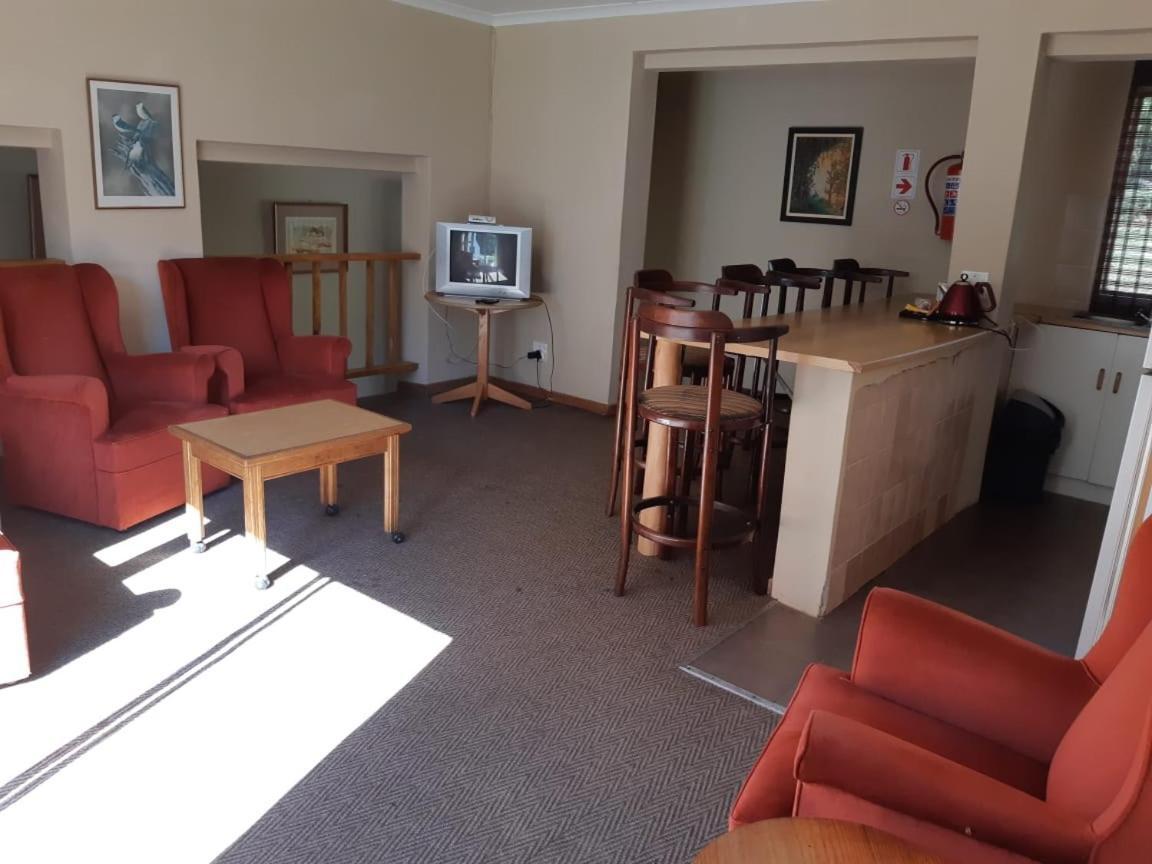 The Hogsback Inn Bagian luar foto
